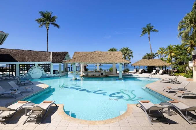 Official private airport transfers to Sandals Negril