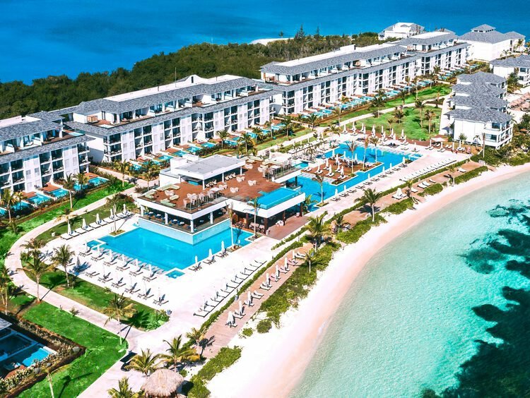 Montego Bay Airport transportation to Excellence Oyster Bay Jamaica